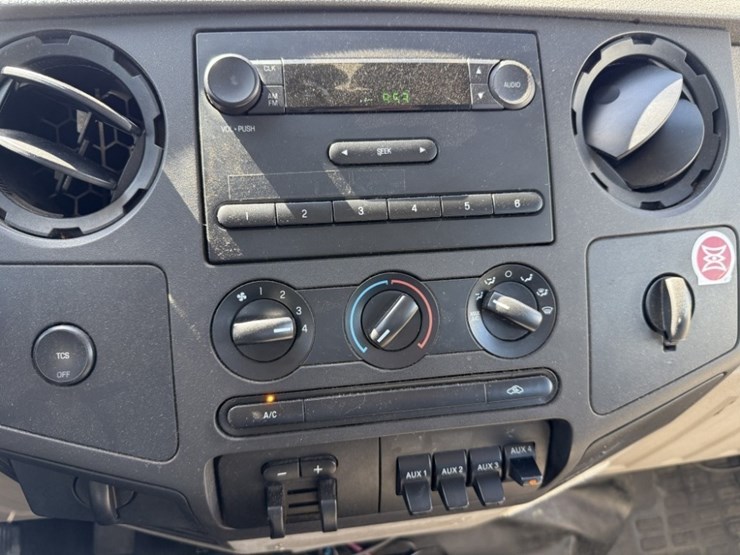 2009-ford-f350-image-31