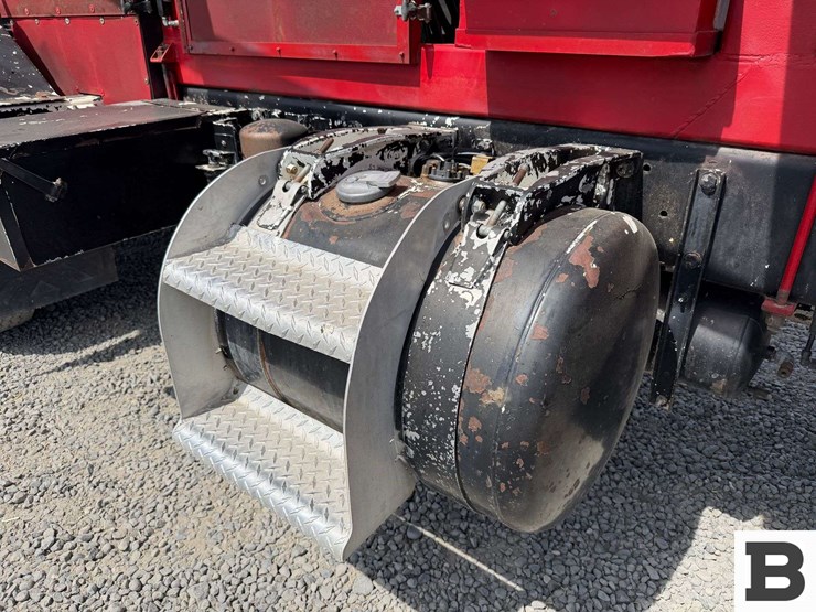1994-peterbilt-320-image-20