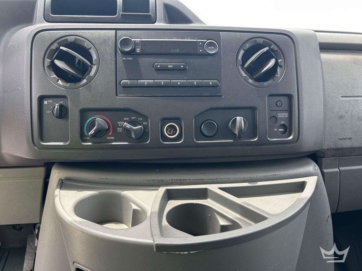 2011-ford-e450-image-20
