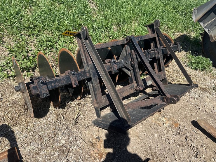 #3905-•-approx-82"-disc-skid-steer-attachment-image-1