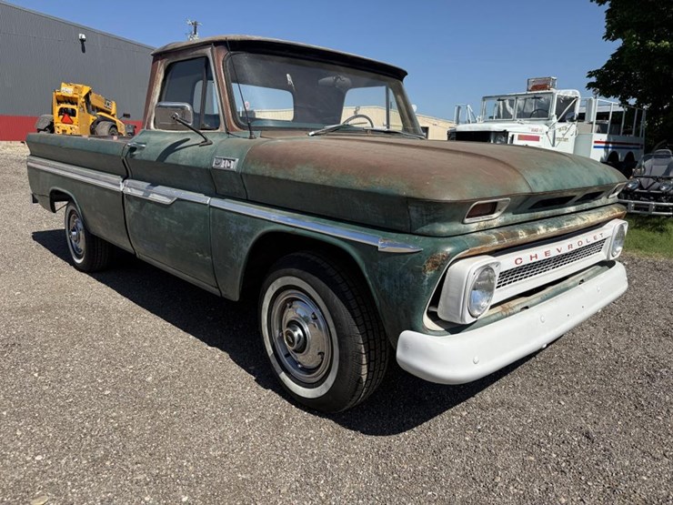 1965-chevrolet-c10-image-3