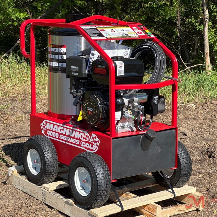 NEW MAGNUM 4000 SERIES GOLD PORTABLE HOT WATER PRESSURE WASHER