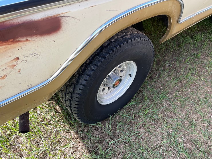1979-ford-bronco-image-15