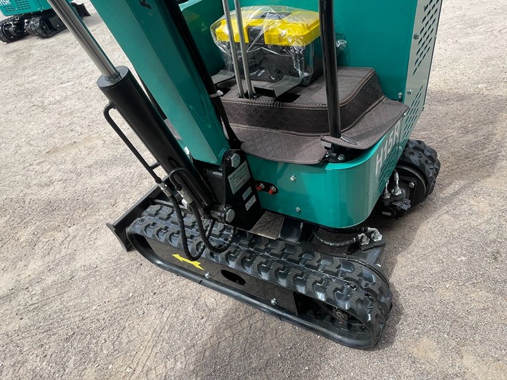 #3013-•-unused-2026-cfg-mini-excavator-image-12