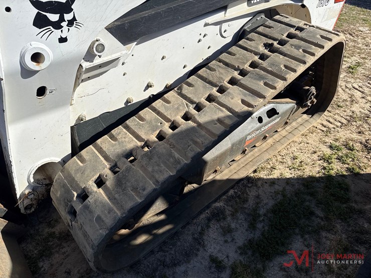 2022-bobcat-t870-image-6