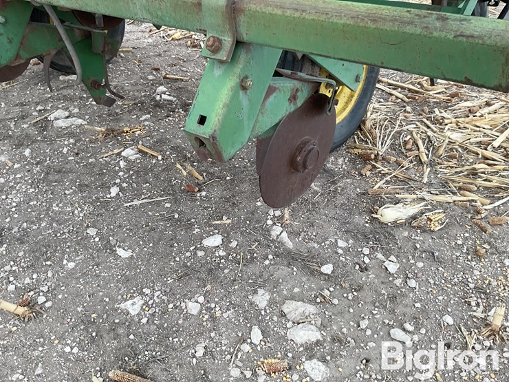 john-deere-7000-image-9