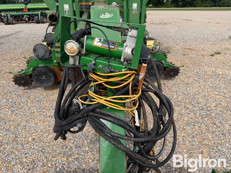 2009-john-deere-1790-image-10