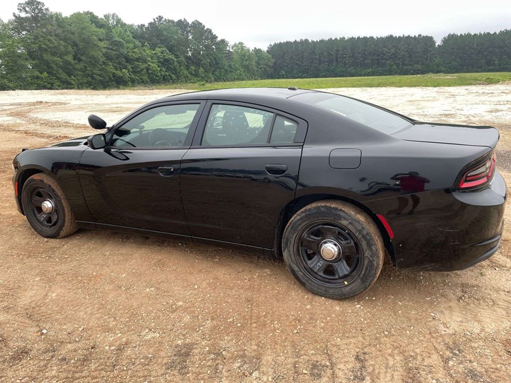 2015-dodge-charger-4-door-police-cruiser-(130,607-miles)-image-2