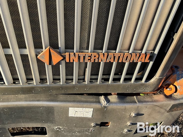 1990-international-9000-image-11