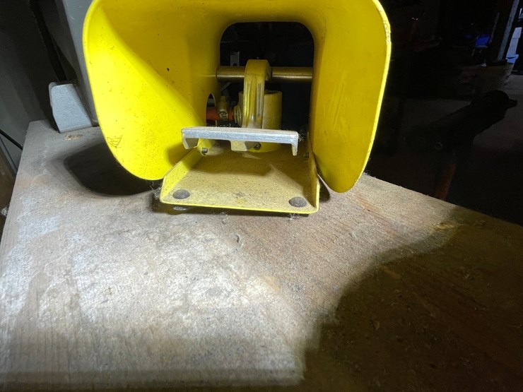 #7045-•-central-pneumatic-planishing-hammer-image-3