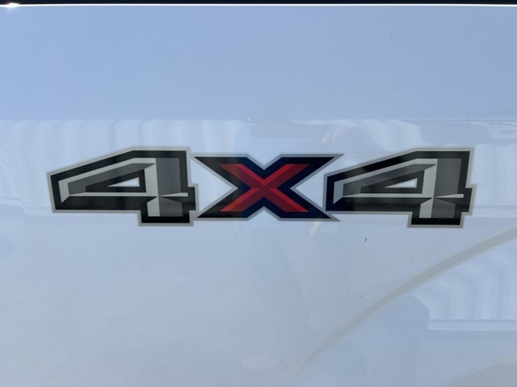 2016-ford-f150-xl-image-15
