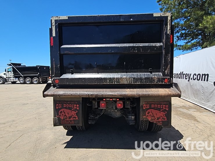 2021-mack-gr64f-image-4