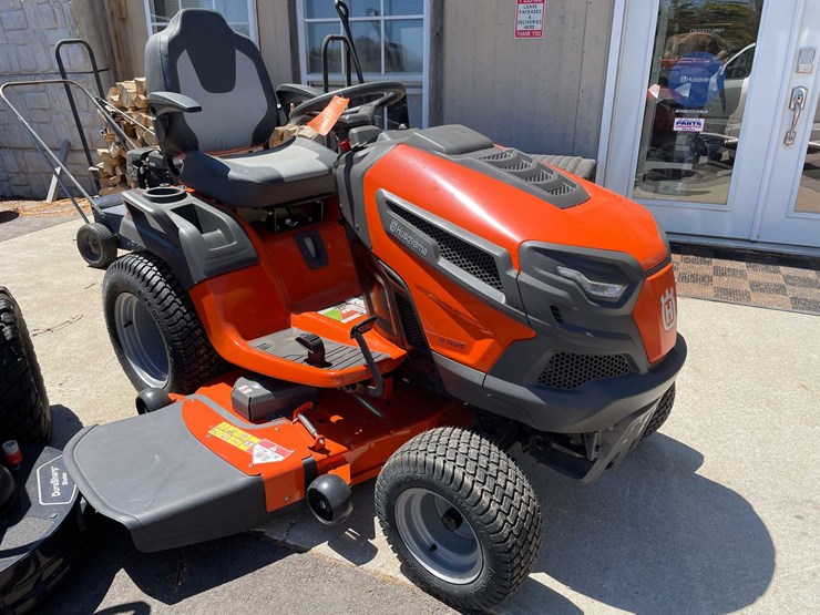 #6927-•-new-husqvarna-riding-lawn-mower-image-3