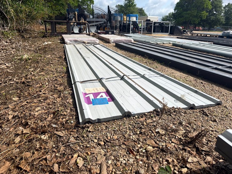 #5178-•-bundles-of-3ft-x-12ft-white-metal-roof-panels-image-1