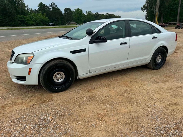 2015-chevrolet-caprice-police-package-4-door-sedan-6.0l-v8-(130,580-miles)-image-1