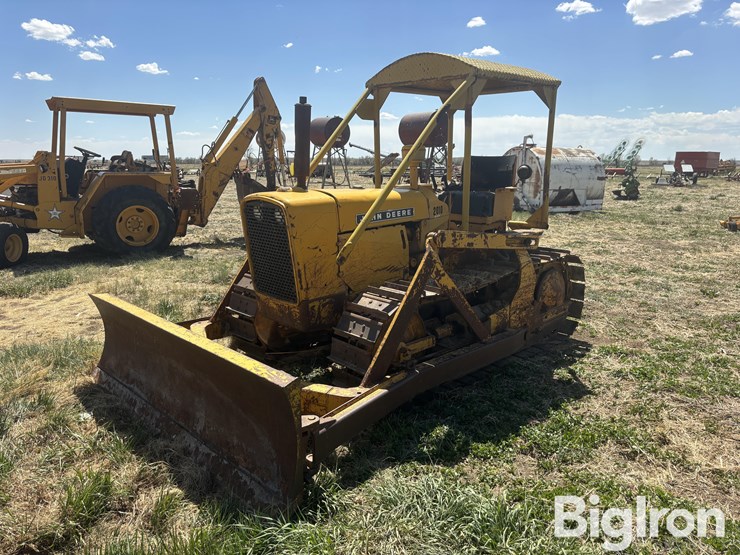 1963-john-deere-2010-image-1