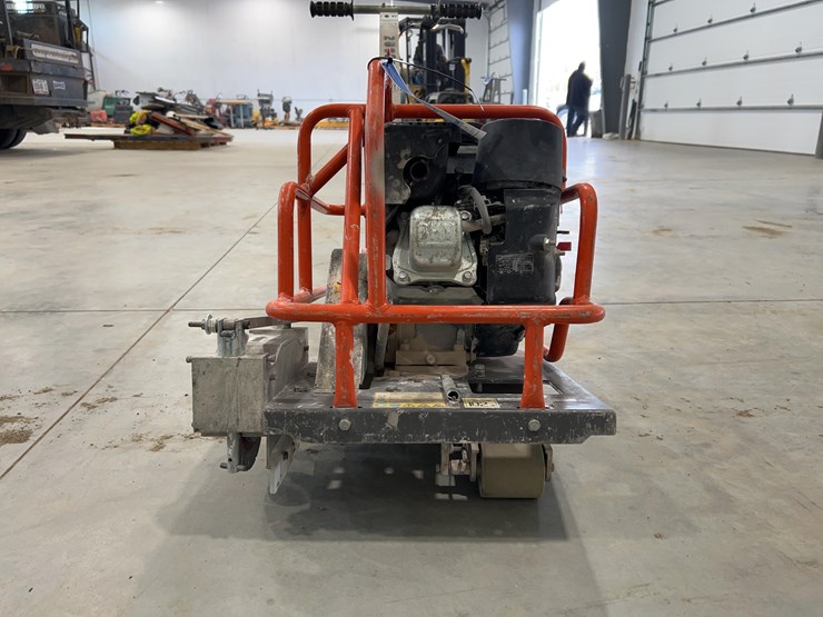 2020-husqvarna-soft-cut-x150-saw-image-7