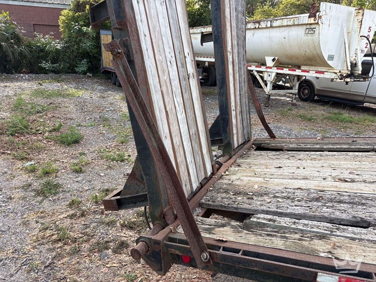 32ft-t/a-flatbed-tag-trailer-image-13