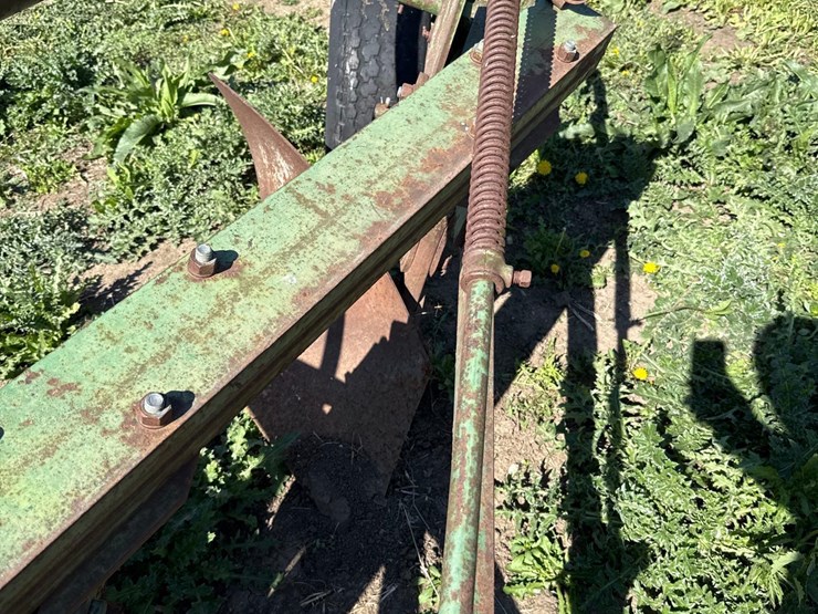 john-deere-145-image-10