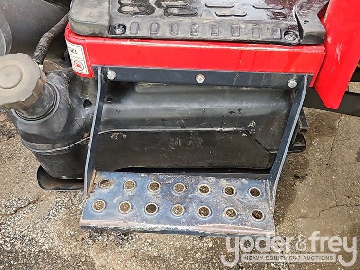 2014-massey-ferguson-1749-image-34