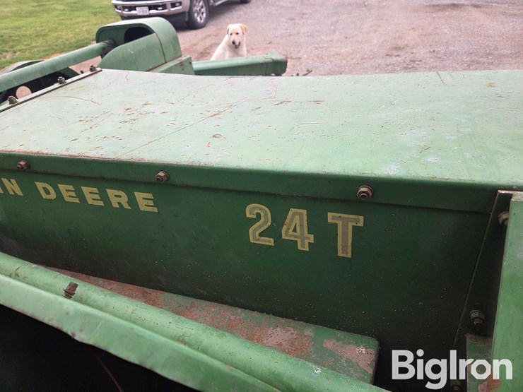 john-deere-24t-image-19
