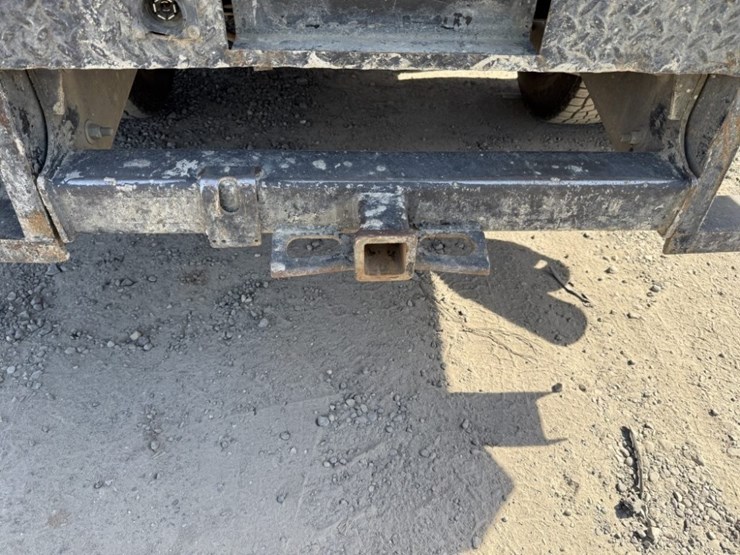 2016-ford-f350-sd-xlt-image-18
