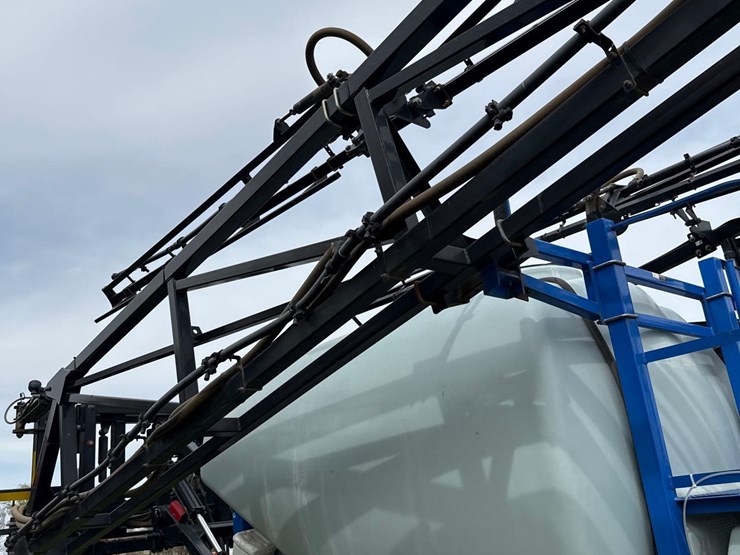 new-holland-s1070-image-35