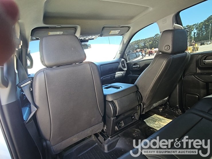 2022-chevrolet-silverado-1500-image-36
