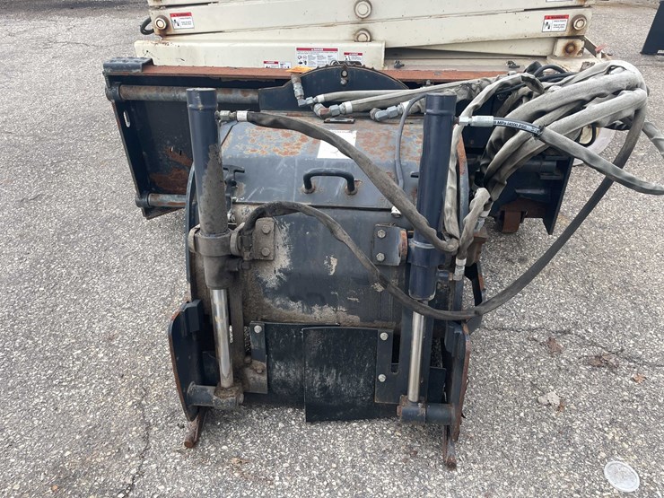#9010-•-bobcat-asphalt-planer-(o7)-image-8