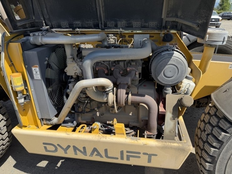 2010-gehl-dl11-44-image-16