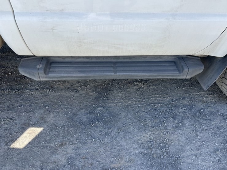 2015-ford-f350-sd-image-30