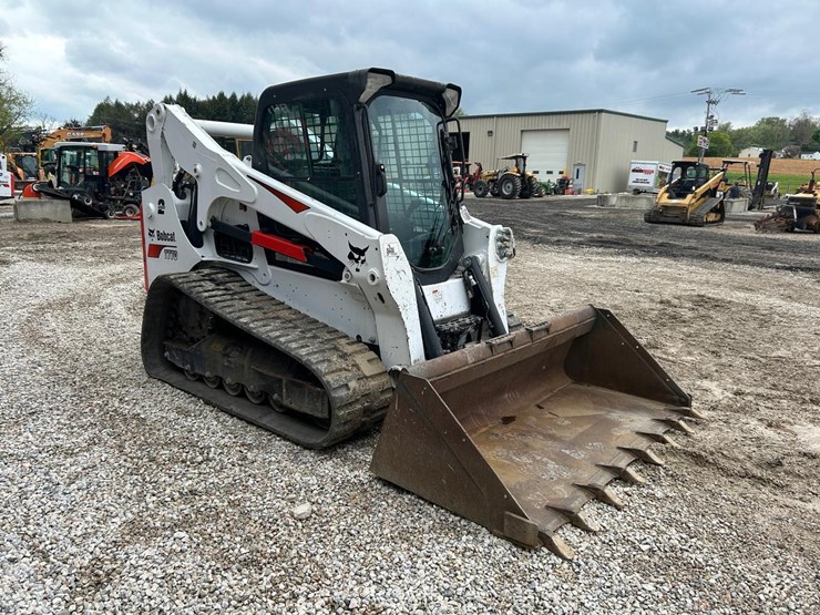 2022-bobcat-t770-image-6