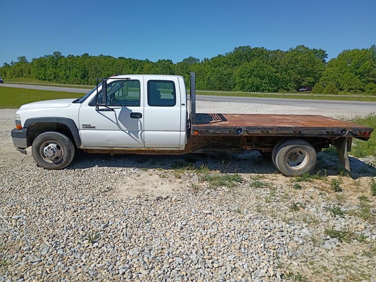 #24570-•-2001-chevrolet-silverado-pickup-truck-image-3