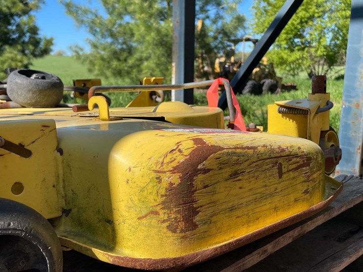 john-deere-345-image-21