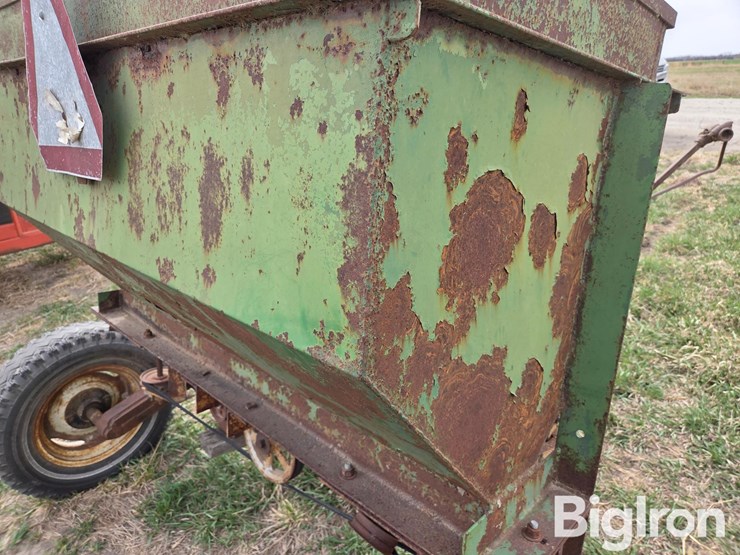 shop-built-seeder/fertilizer-spreader-image-17