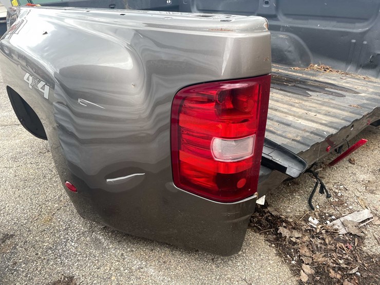 #9072-•-08-12-gmc-dually-box-(o6)-image-22
