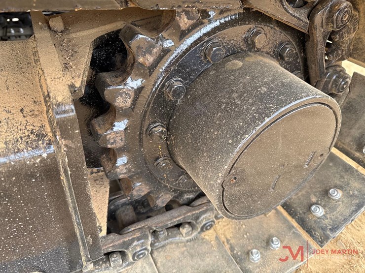 2021-caterpillar-305.5-image-18