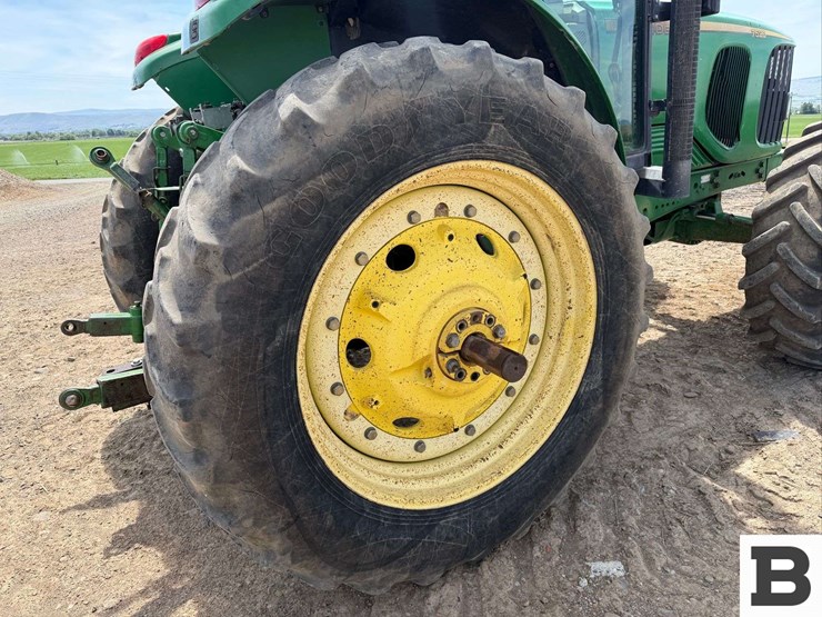 2003-john-deere-7520-image-23