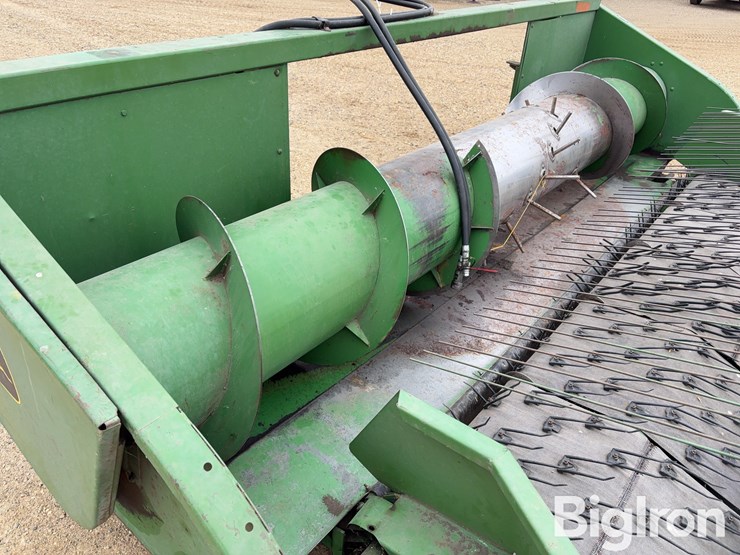 john-deere-212-image-14
