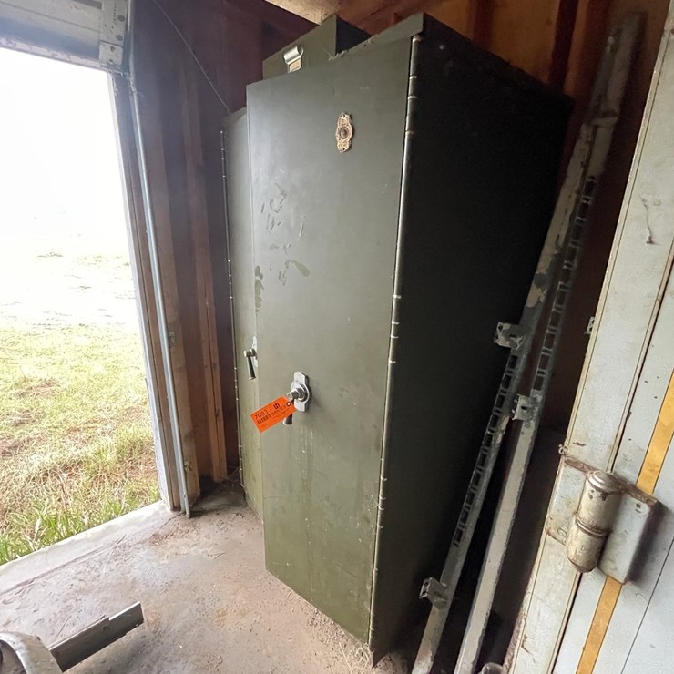 #7083 • Remington Rand Safe Cabinet