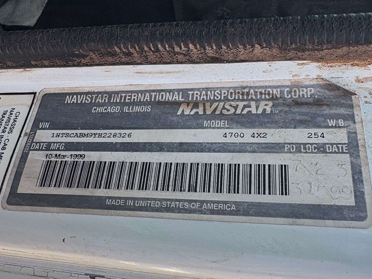 2000-international-4700-image-34