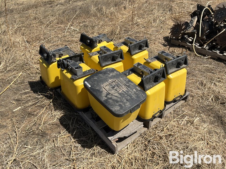 john-deere-7300-image-7