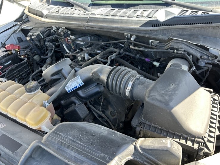 2016-ford-f150-xl-image-37