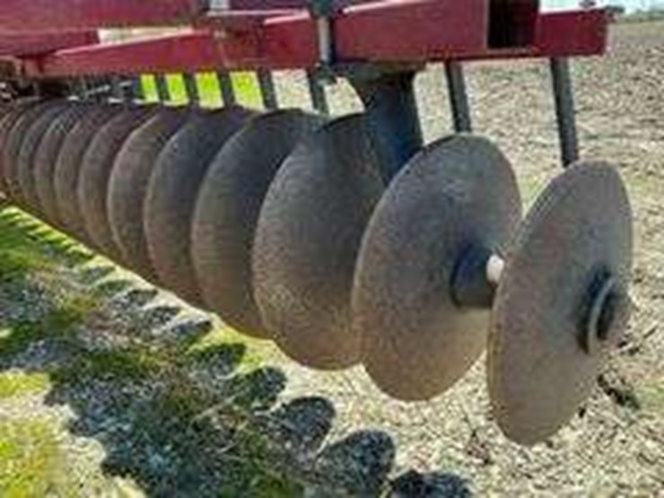 case-ih-3950-image-13