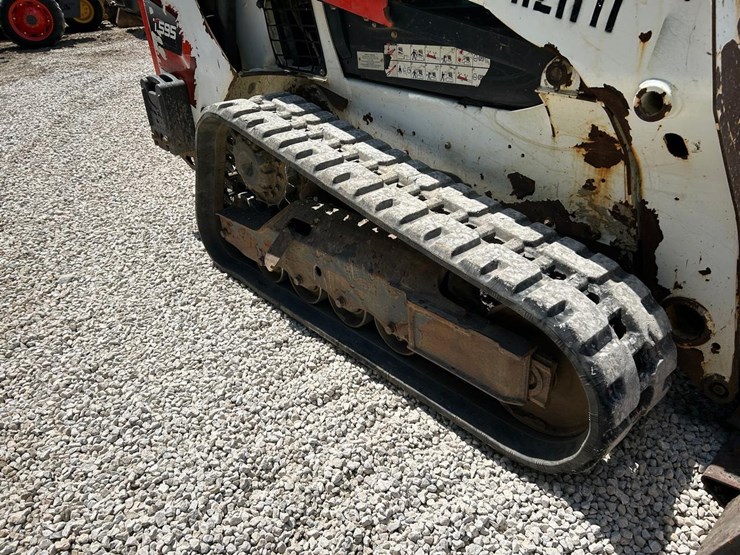 2021-bobcat-t595-image-12