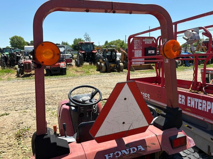 honda-h6522a2-tractor-image-12