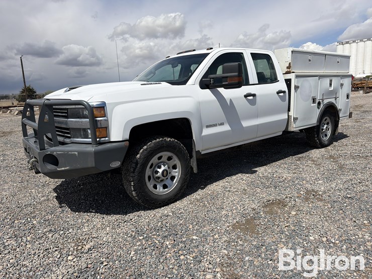 2018-chevrolet-k3500-image-1