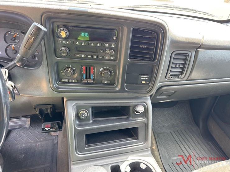 2004-gmc-sierra-1500-image-28