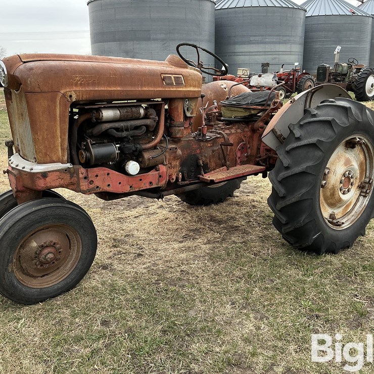 FORD 900