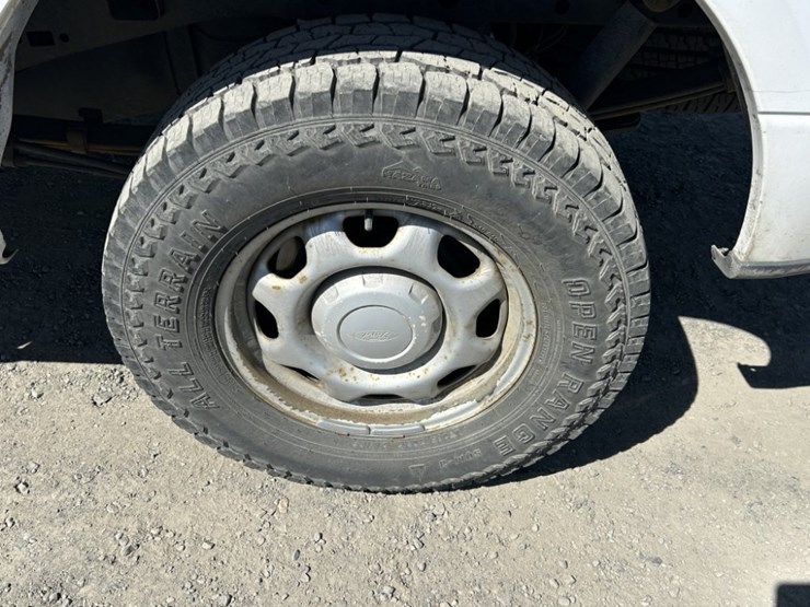 2016-ford-f150-xl-image-37